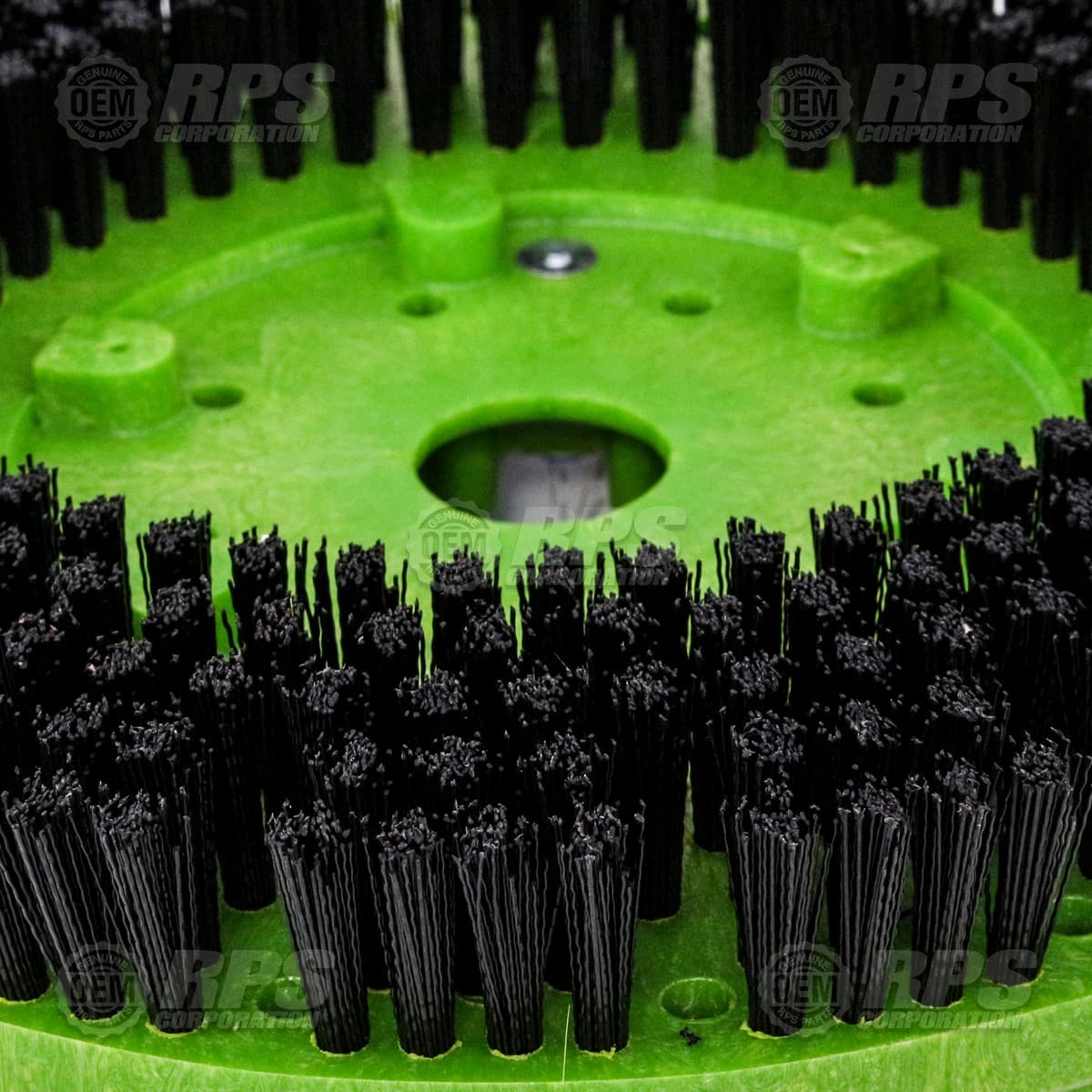 17-382P - Brush, Poly, 17", 8-Lobe Green